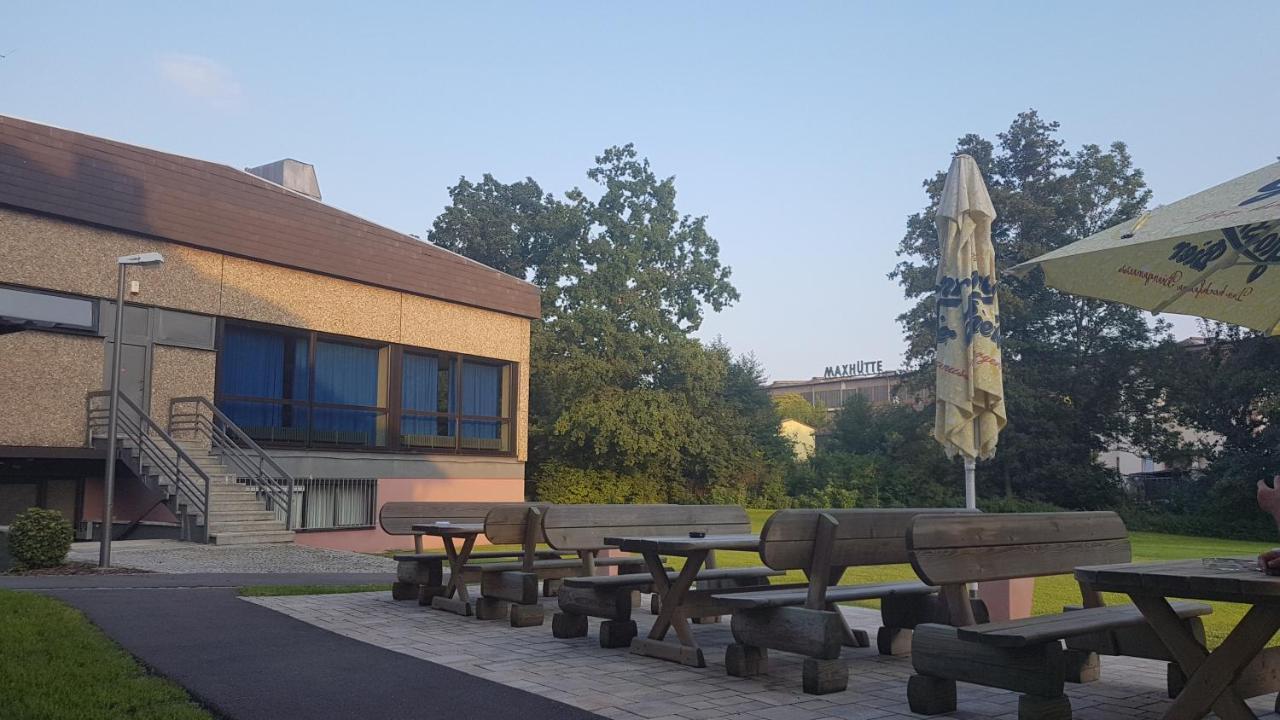 Gaestehaus Sandra Sulzbach-Rosenberg Exterior photo